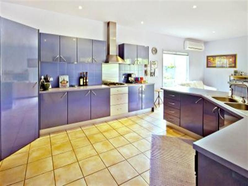 76 Kintyre Street, Brookfield QLD 4069