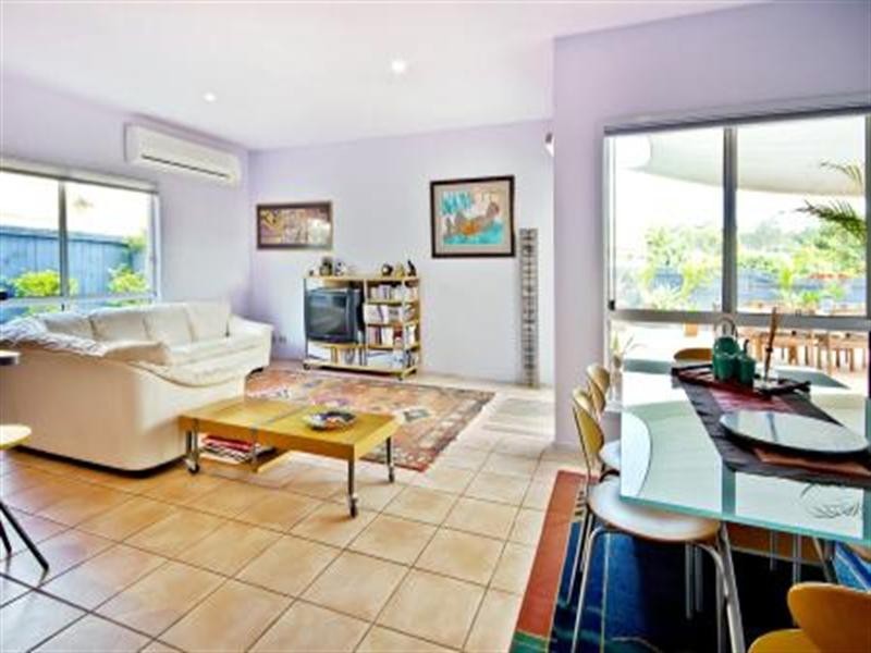 76 Kintyre Street, Brookfield QLD 4069