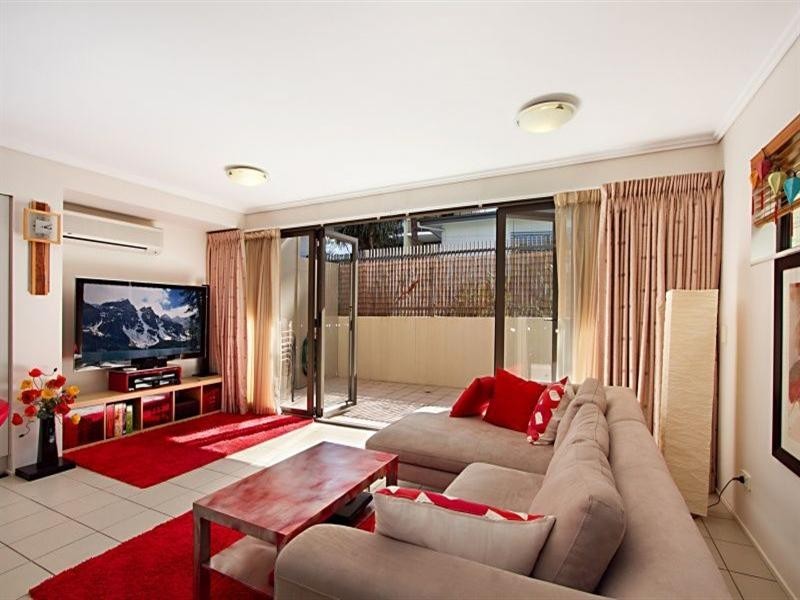 3013/18 Manning Street, Milton QLD 4064