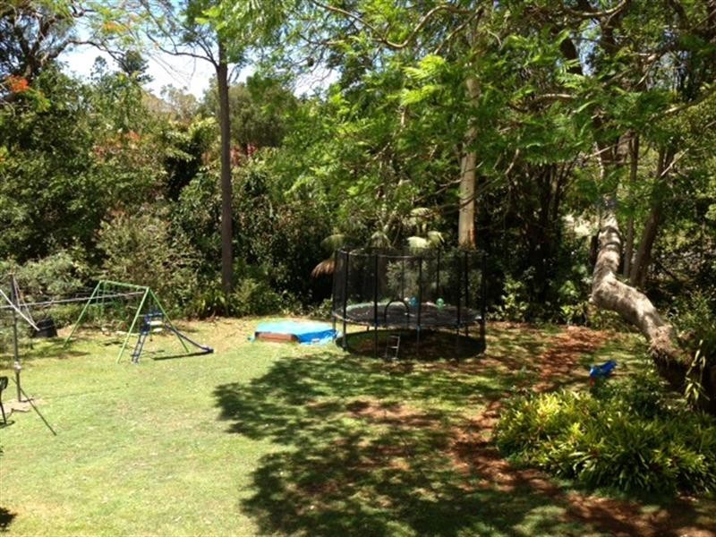 10 Kowhai Street, Kenmore QLD 4069