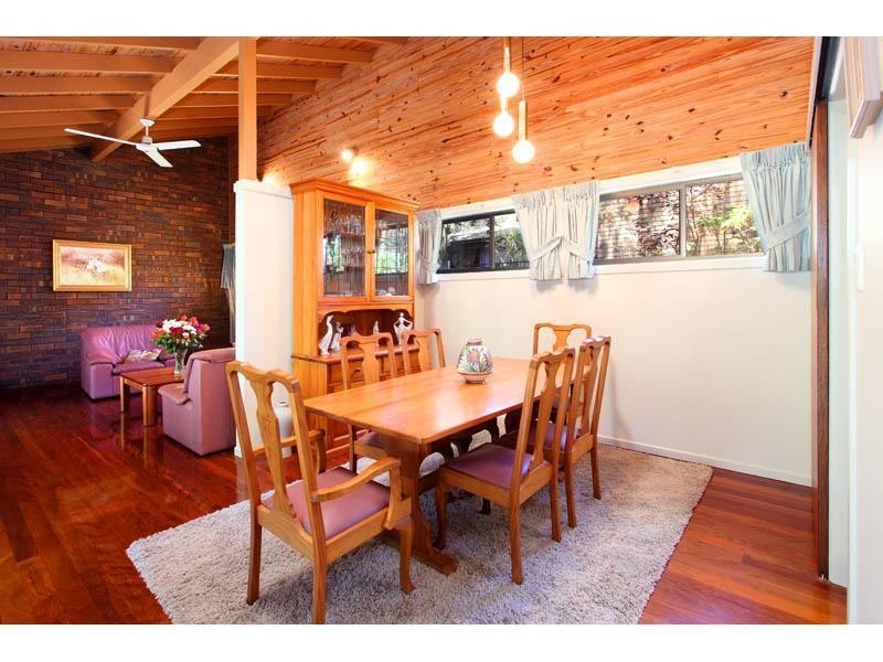 25 Kirkdale Road, Chapel Hill QLD 4069