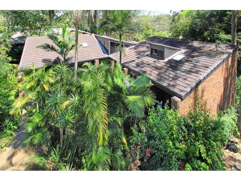 25 Kirkdale Road, Chapel Hill QLD 4069