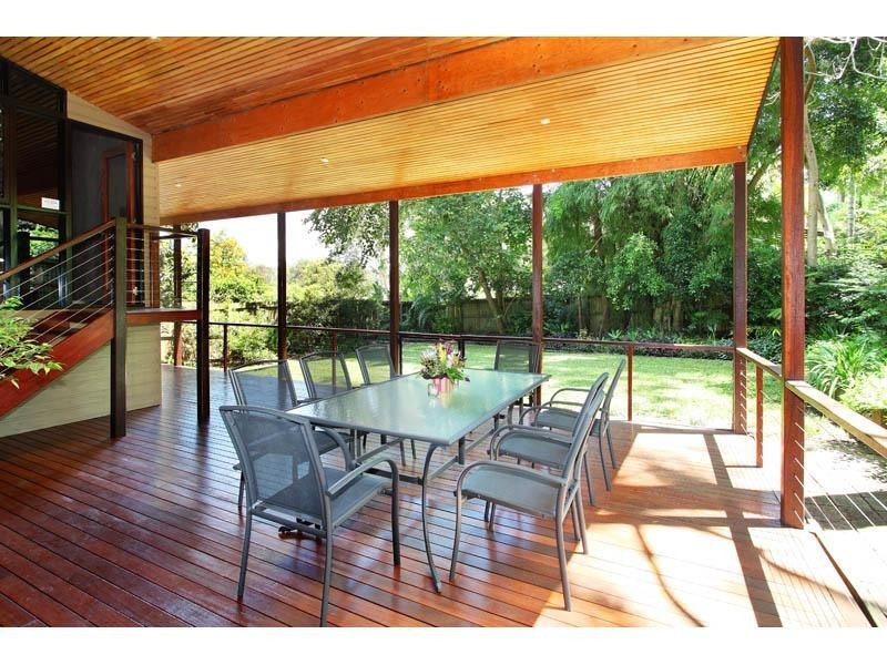 25 Kirkdale Road, Chapel Hill QLD 4069