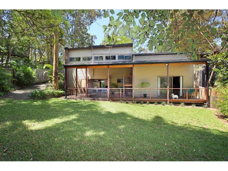 25 Kirkdale Road, Chapel Hill QLD 4069