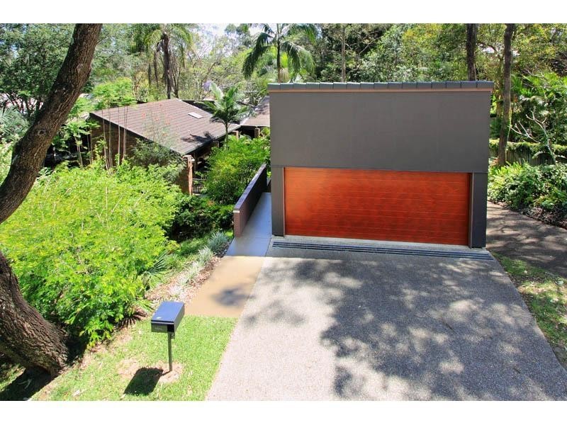 25 Kirkdale Road, Chapel Hill QLD 4069