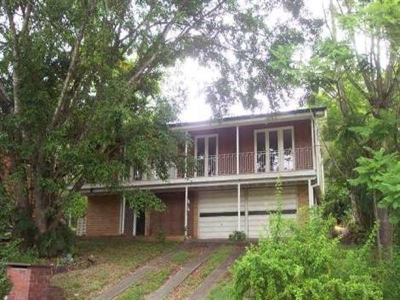 38 Newcomen Street, Indooroopilly QLD 4068