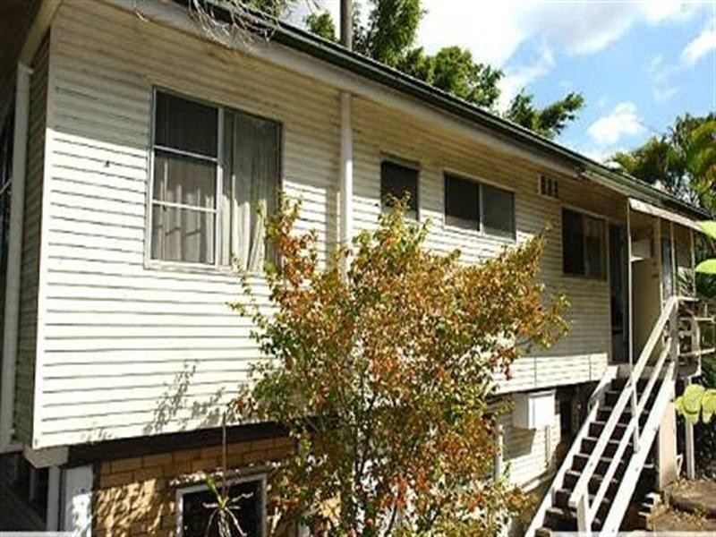 38 Newcomen Street, Indooroopilly QLD 4068