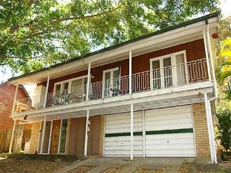 38 Newcomen Street, Indooroopilly QLD 4068