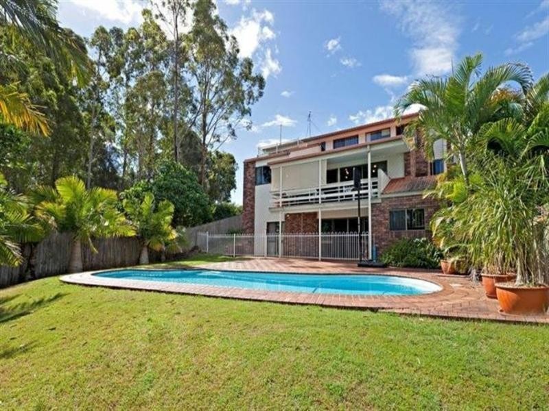 14 Bielby Road, Kenmore Hills QLD 4069