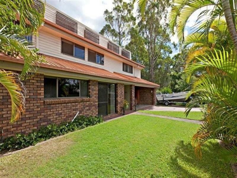 14 Bielby Road, Kenmore Hills QLD 4069