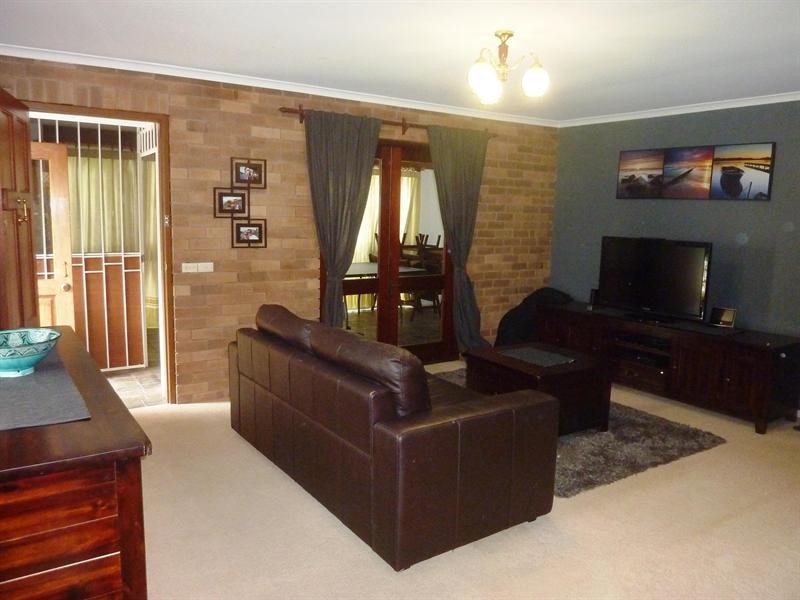 20 Chantilly Street, Chapel Hill QLD 4069