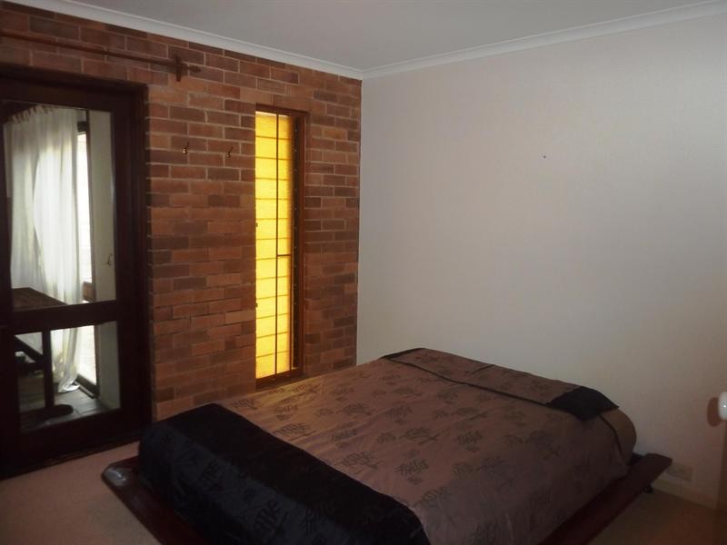 20 Chantilly Street, Chapel Hill QLD 4069