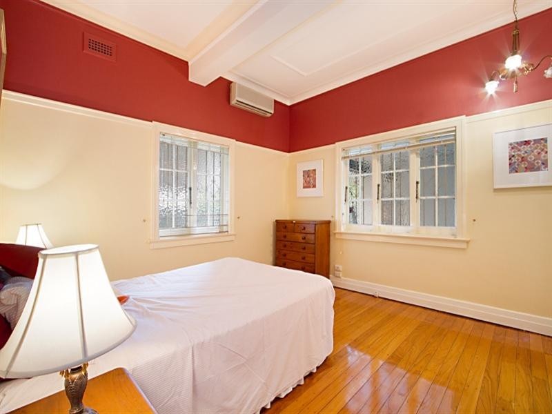 13 Wight Street, Milton QLD 4064