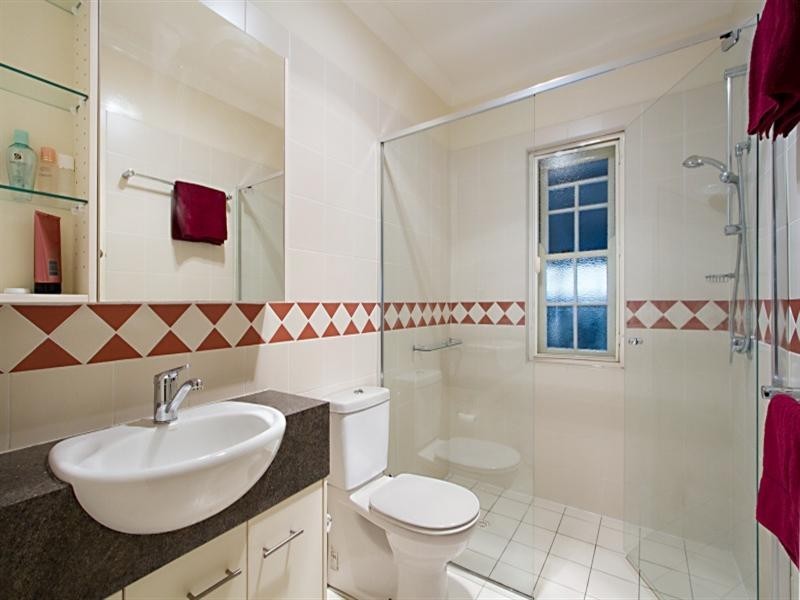 13 Wight Street, Milton QLD 4064