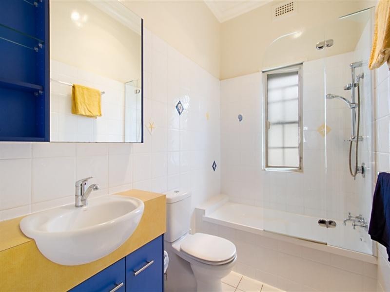 13 Wight Street, Milton QLD 4064