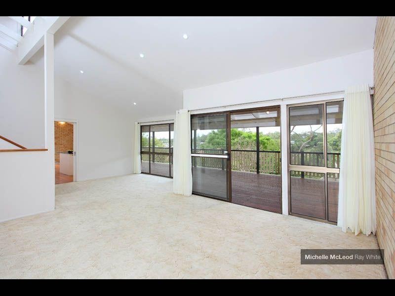 74 Chapel Hill Road, Chapel Hill QLD 4069