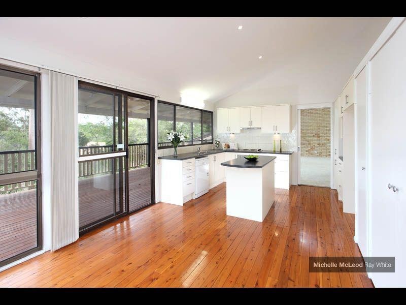 74 Chapel Hill Road, Chapel Hill QLD 4069