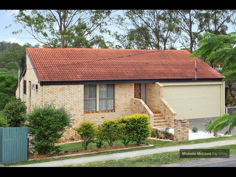 74 Chapel Hill Road, Chapel Hill QLD 4069