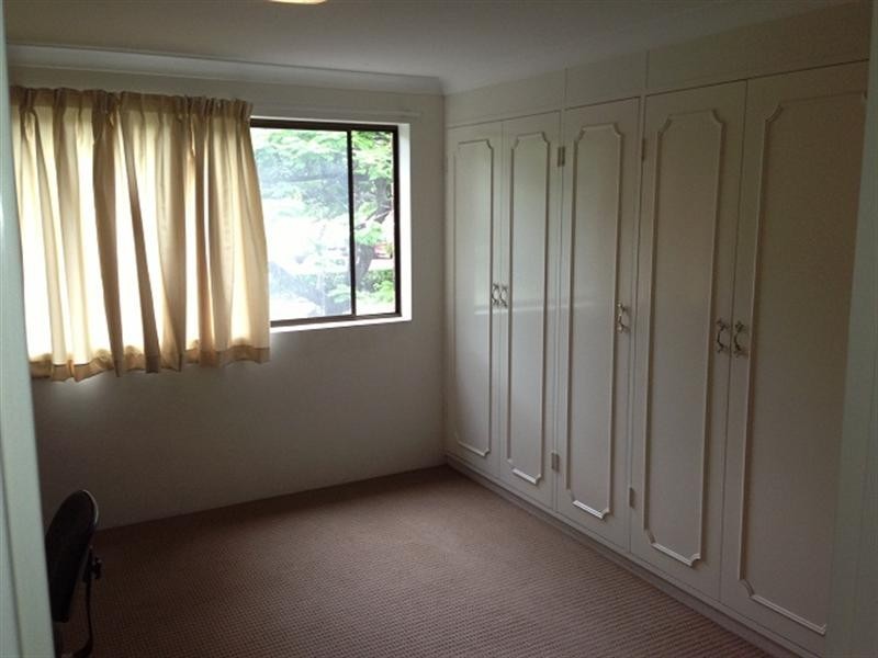 2/63 Macquarie Street, St Lucia QLD 4067