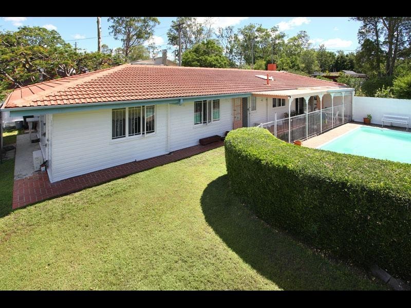 78 Kenmore Road, Kenmore QLD 4069