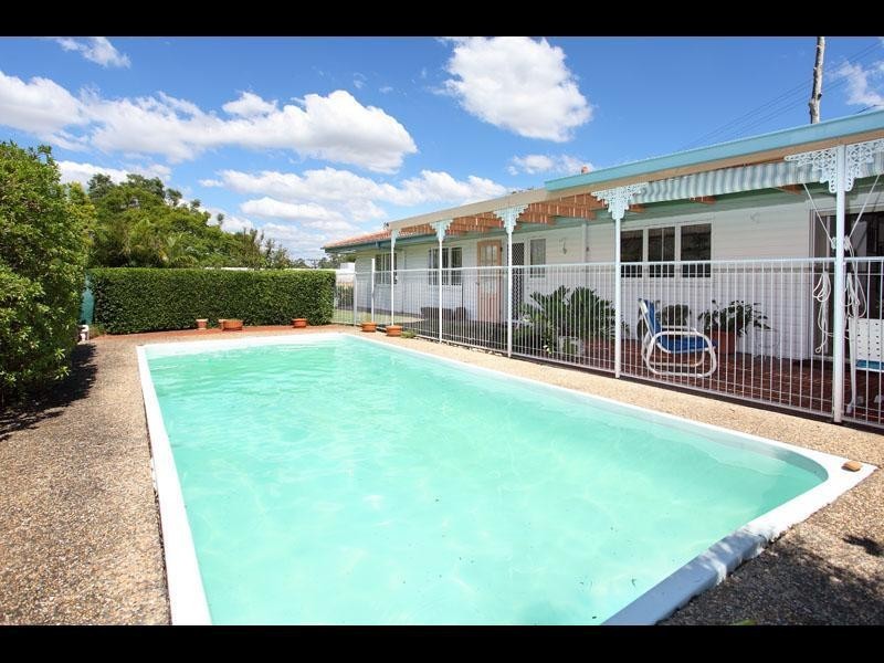 78 Kenmore Road, Kenmore QLD 4069