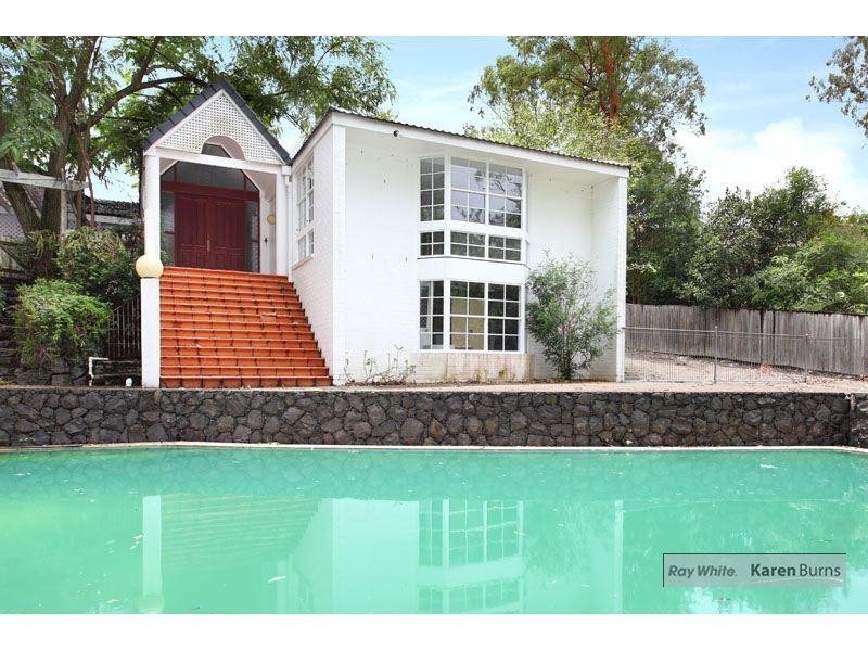 31 Yarawa Street, Kenmore QLD 4069