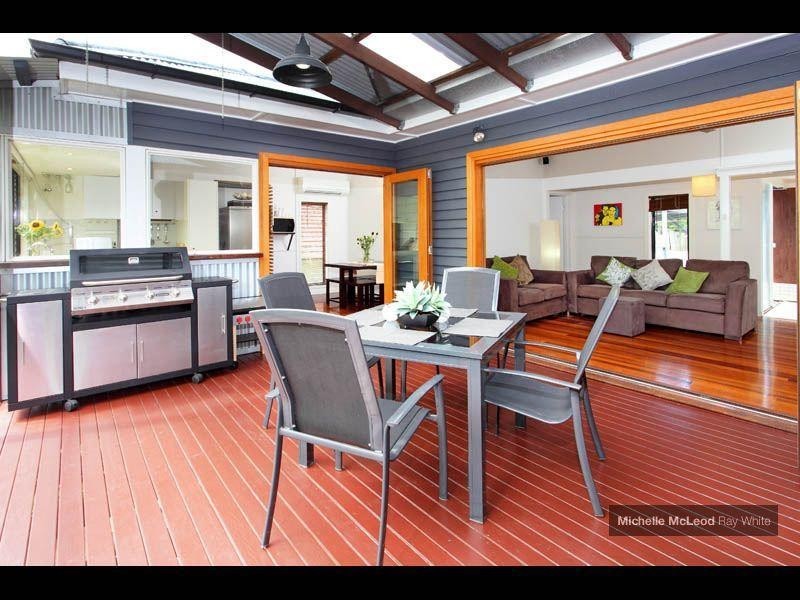 131 Russell Terrace, Indooroopilly QLD 4068