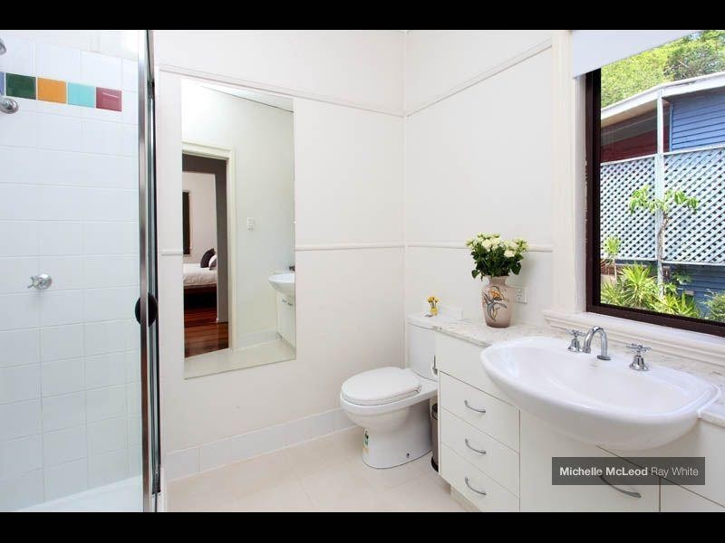 131 Russell Terrace, Indooroopilly QLD 4068