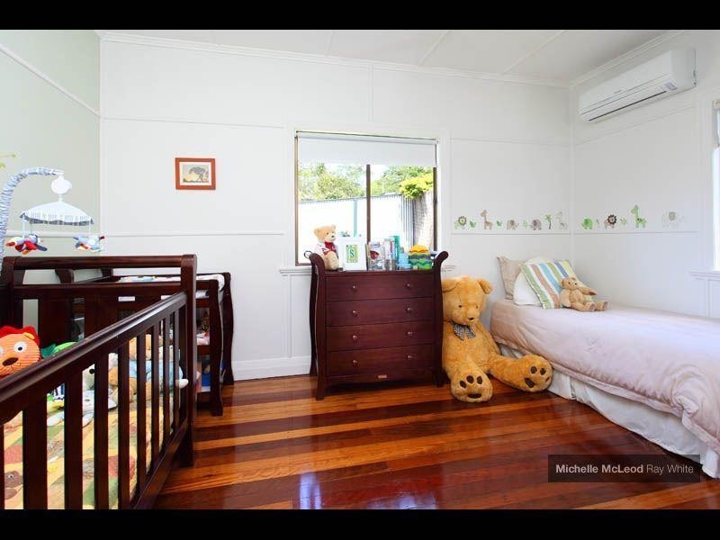 131 Russell Terrace, Indooroopilly QLD 4068