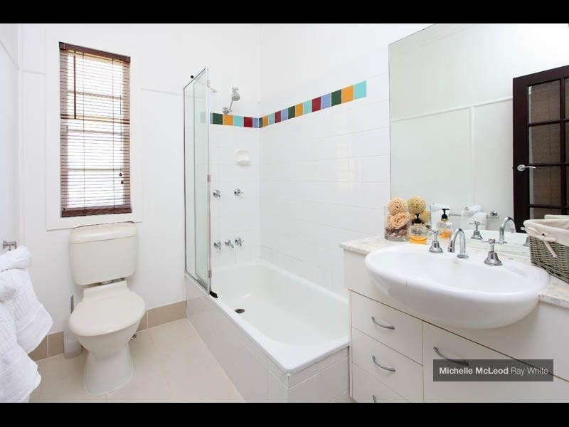 131 Russell Terrace, Indooroopilly QLD 4068
