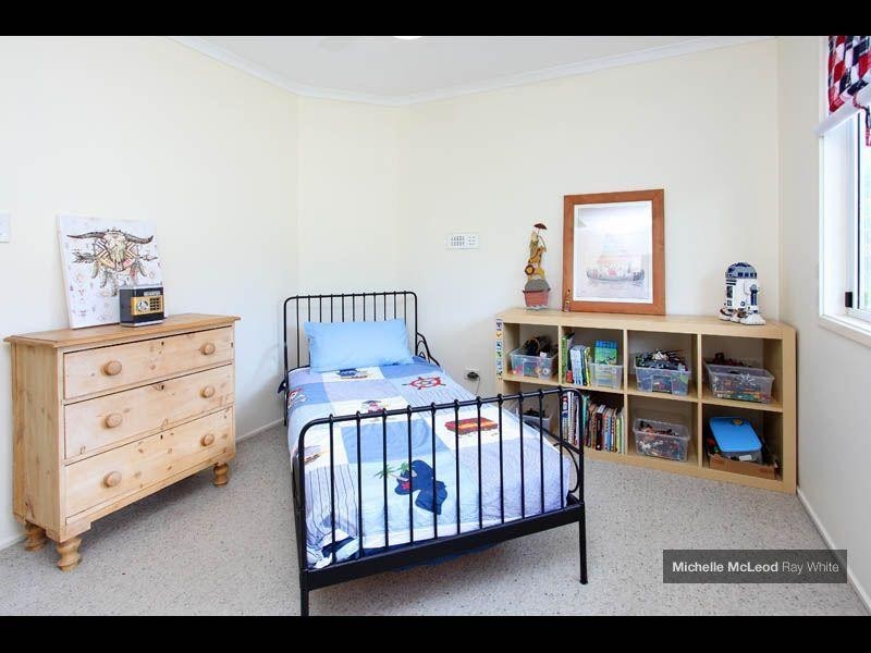 68 Kintyre Street, Brookfield QLD 4069