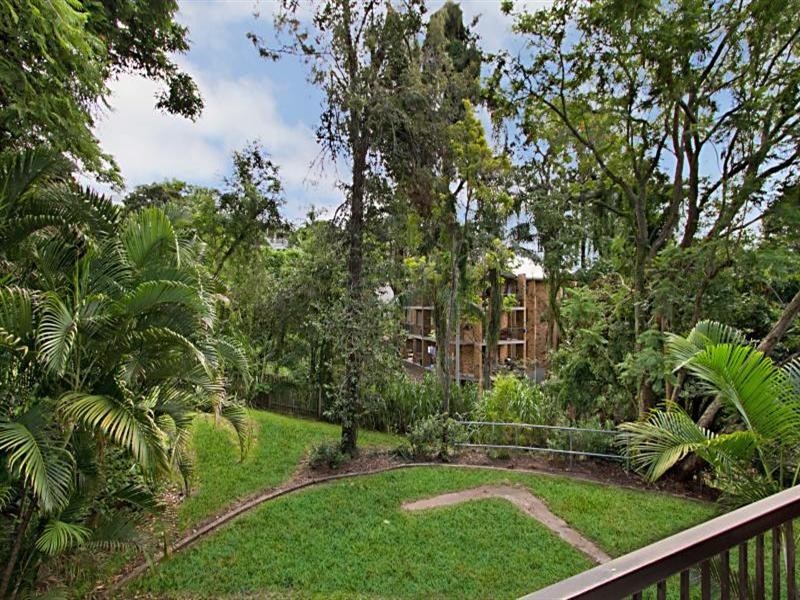 9/49 Bishop Street, St Lucia QLD 4067