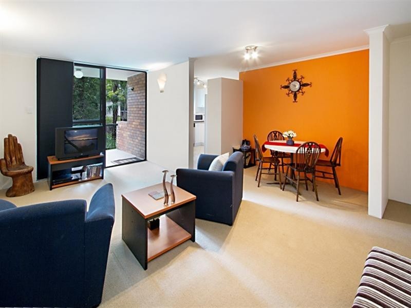 9/49 Bishop Street, St Lucia QLD 4067