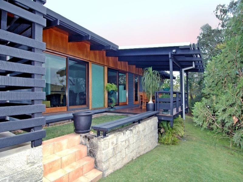 8 Meiers Road, Indooroopilly QLD 4068