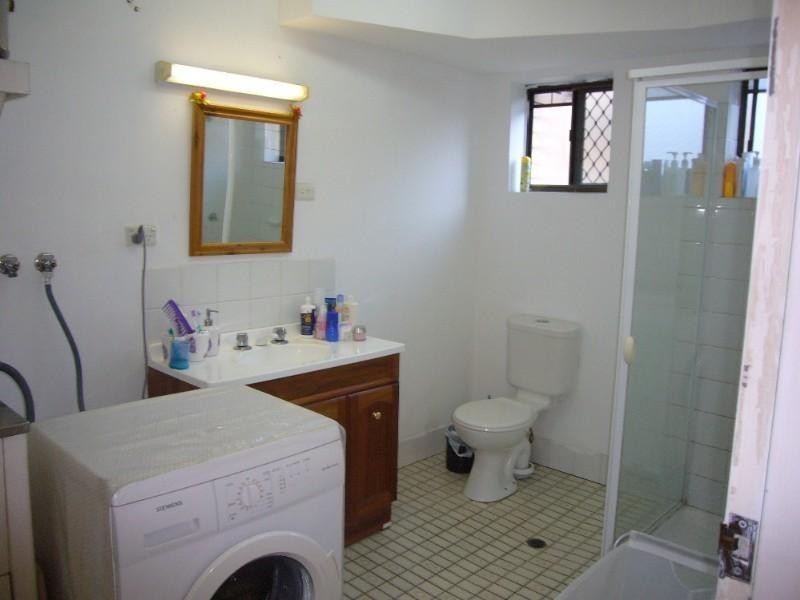 8/31-33 Bishop Street, St Lucia QLD 4067