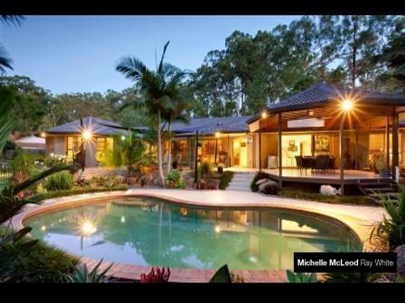 190 Tinarra Crescent, Kenmore Hills QLD 4069