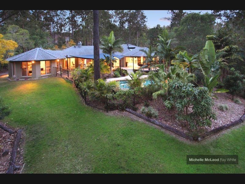 190 Tinarra Crescent, Kenmore Hills QLD 4069