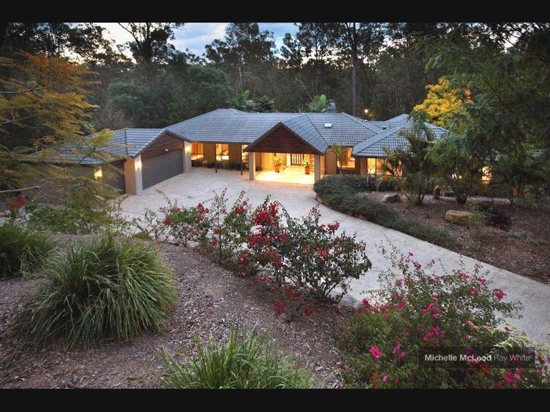 190 Tinarra Crescent, Kenmore Hills QLD 4069