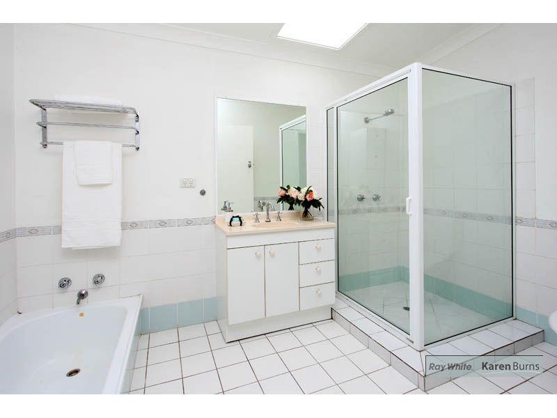 34 Currong Street, Kenmore QLD 4069