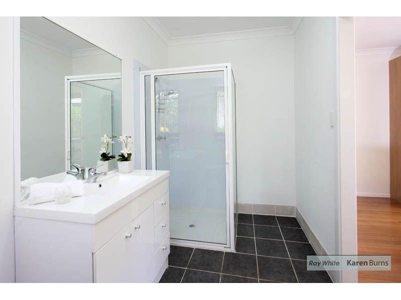 34 Currong Street, Kenmore QLD 4069