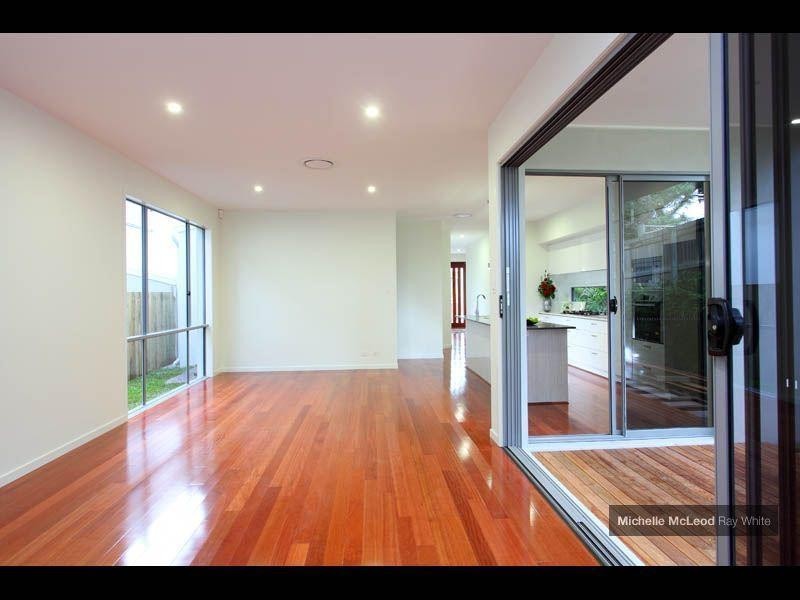 46 Chapman Street, Chapel Hill QLD 4069