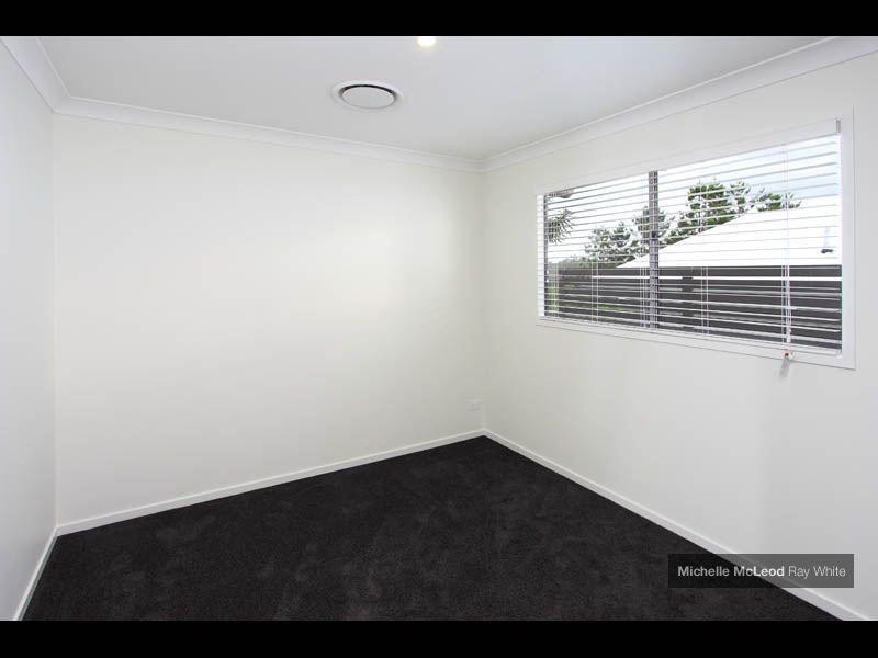 46 Chapman Street, Chapel Hill QLD 4069