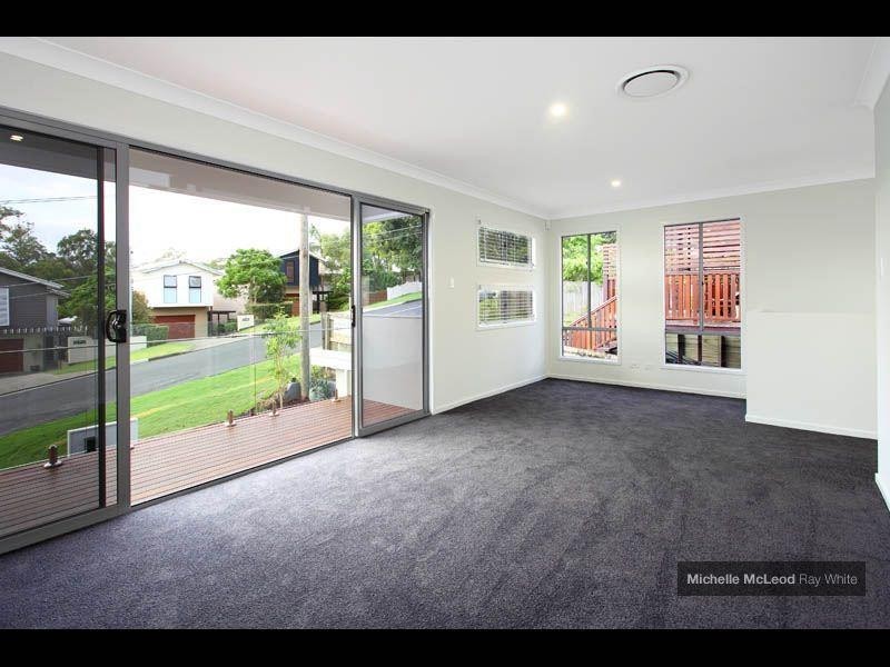 46 Chapman Street, Chapel Hill QLD 4069