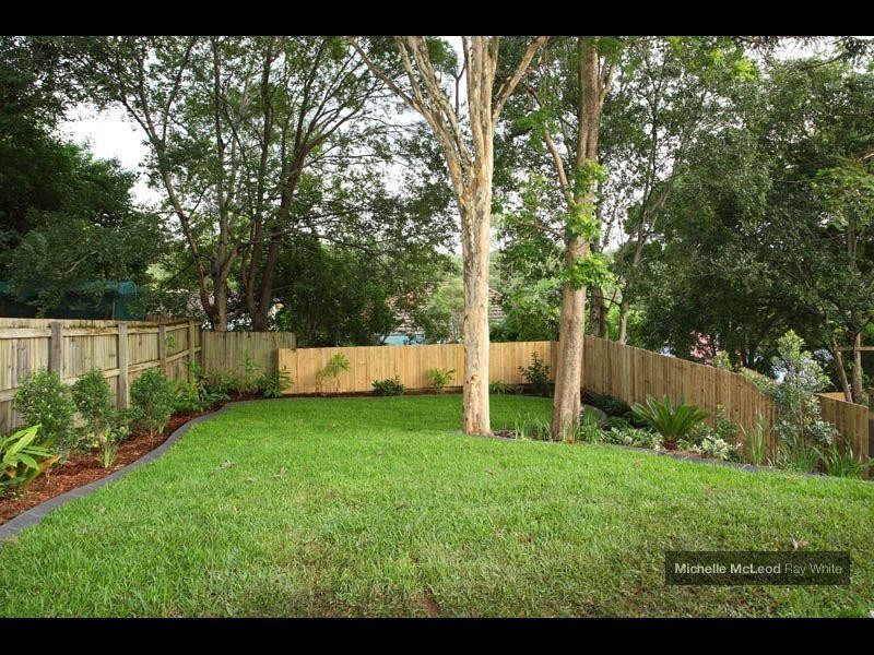 46 Chapman Street, Chapel Hill QLD 4069