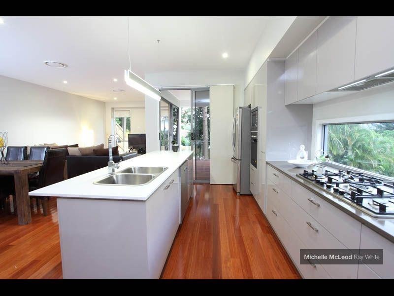 46 Chapman Street, Chapel Hill QLD 4069