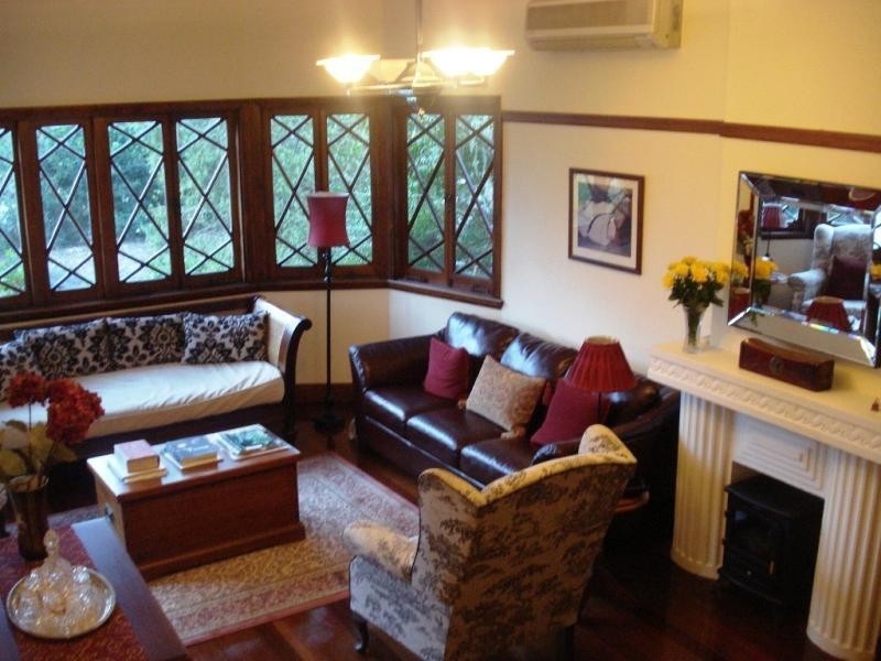 1 Sir Fred Schonell Drive, St Lucia QLD 4067