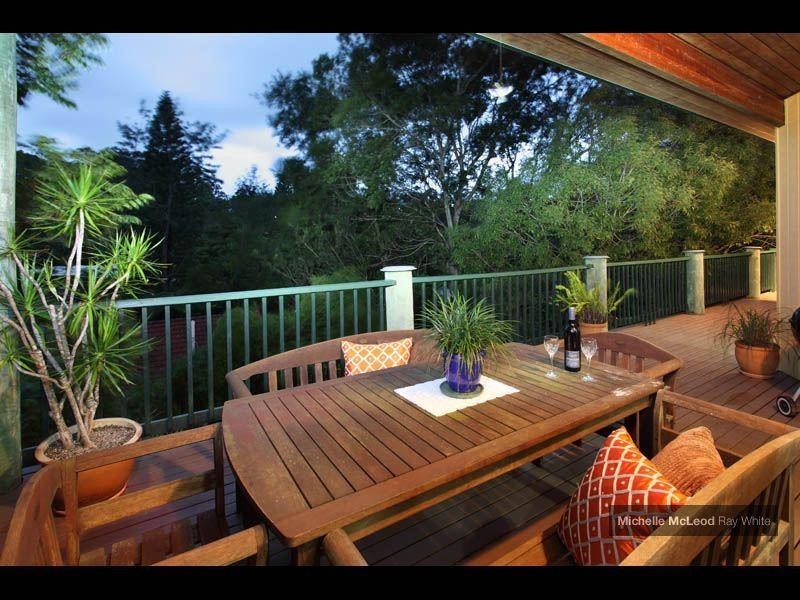 62 Jerrang Street, Indooroopilly QLD 4068