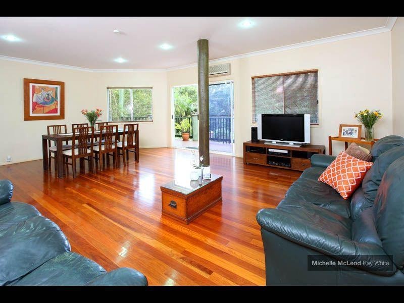 62 Jerrang Street, Indooroopilly QLD 4068