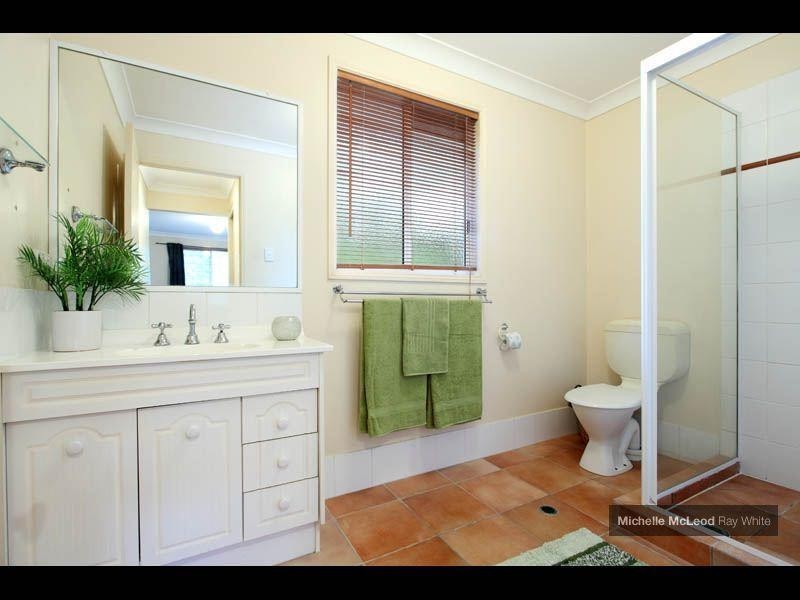 62 Jerrang Street, Indooroopilly QLD 4068