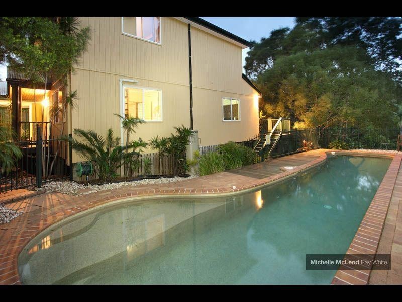 62 Jerrang Street, Indooroopilly QLD 4068